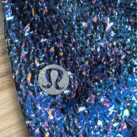 Lululemon Speed Short (4-way Stretch 2 1/2") Strive Multi Black / Black - Picture 9 of 11